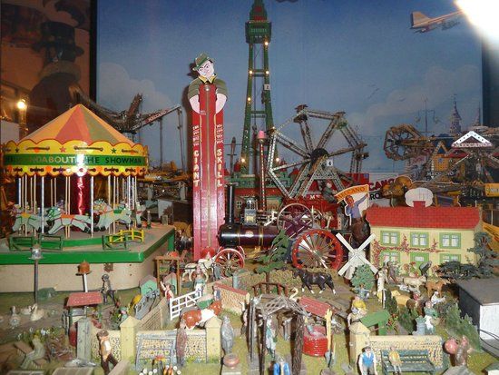 Muzeum zabawek House on the Hill